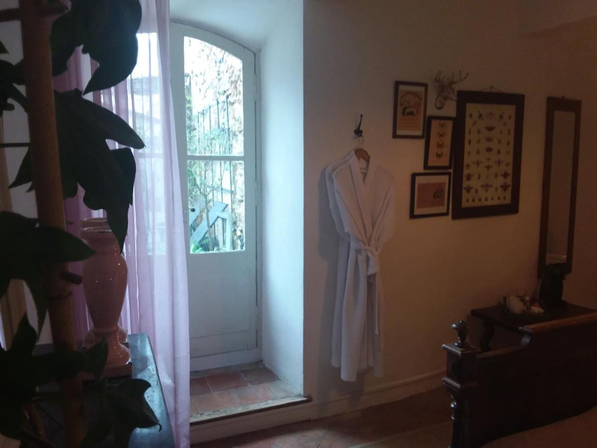 L'Ancienne Boulangerie Bed and Breakfast Caunes-Minervois Eksteriør billede